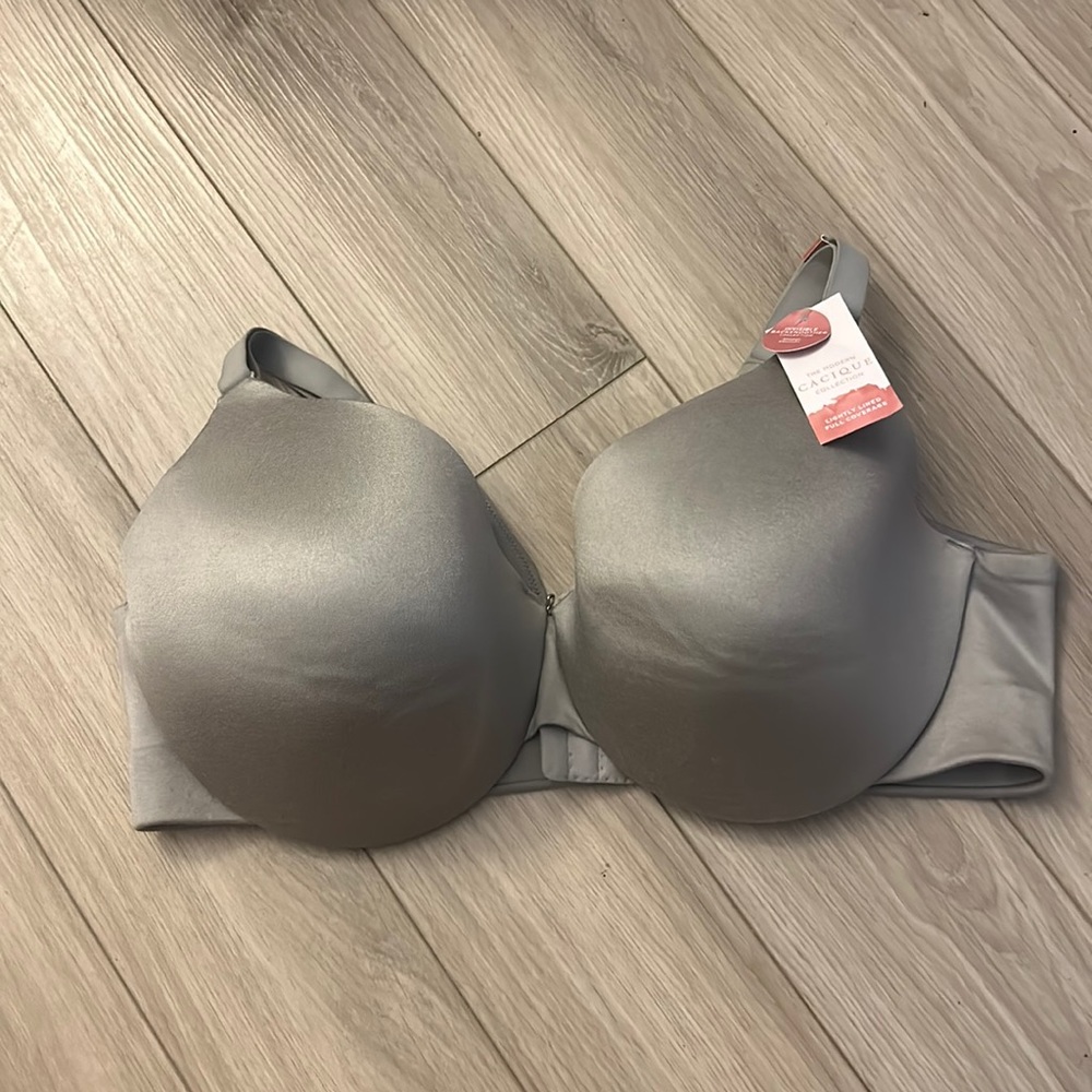 Cacique NWT gray bra size 44D